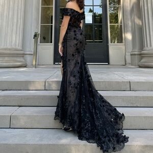 ladivine black formal dress floral applique